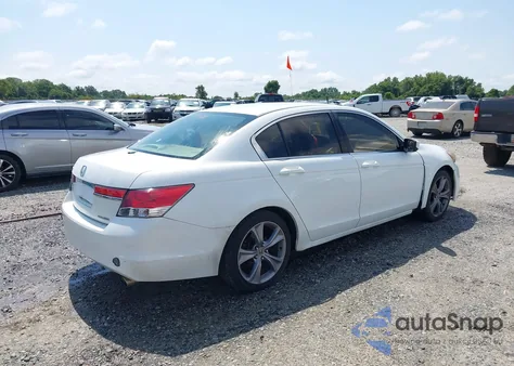 2011 Honda Accord 2.4 Se from USA, damaged, VIN 1HGCP2F64BA136596
